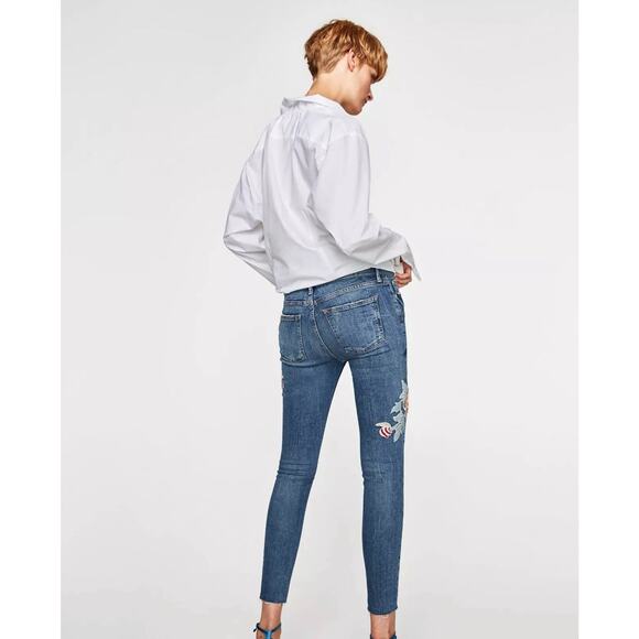 Zara Woman Jeans 2 Skinny 3D Roses Embroidered Ankle Trendy Boho Casual Blue - Picture 9 of 9